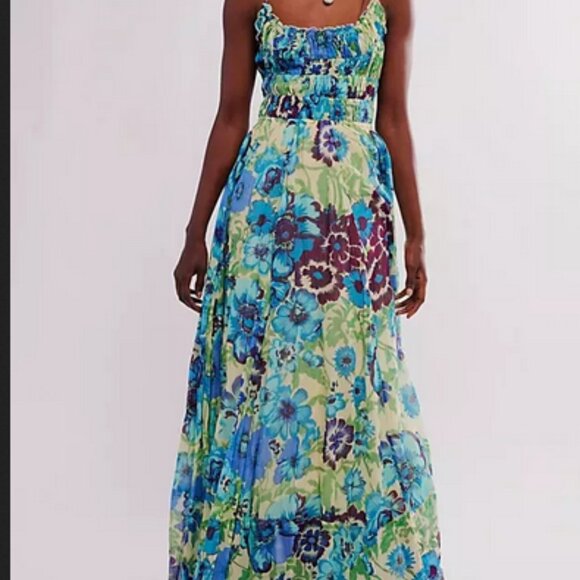 Free People Dresses & Skirts - Free People FP One Ciella Printed Maxi Dress Floral Smocked XS